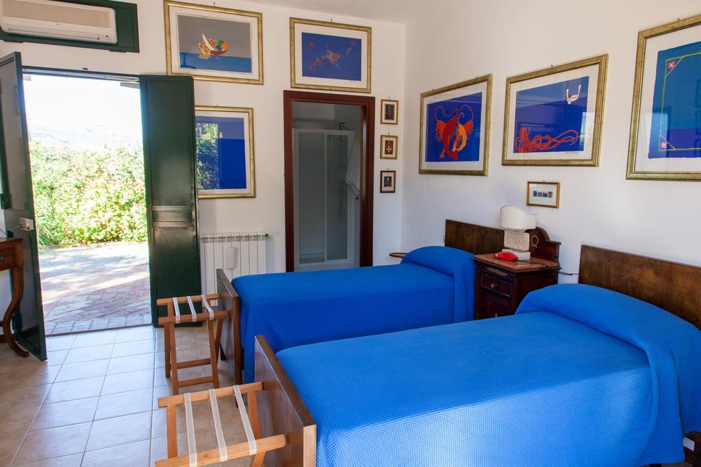 Rosmarino Park Villa SantʼAgata di Militello Kültér fotó